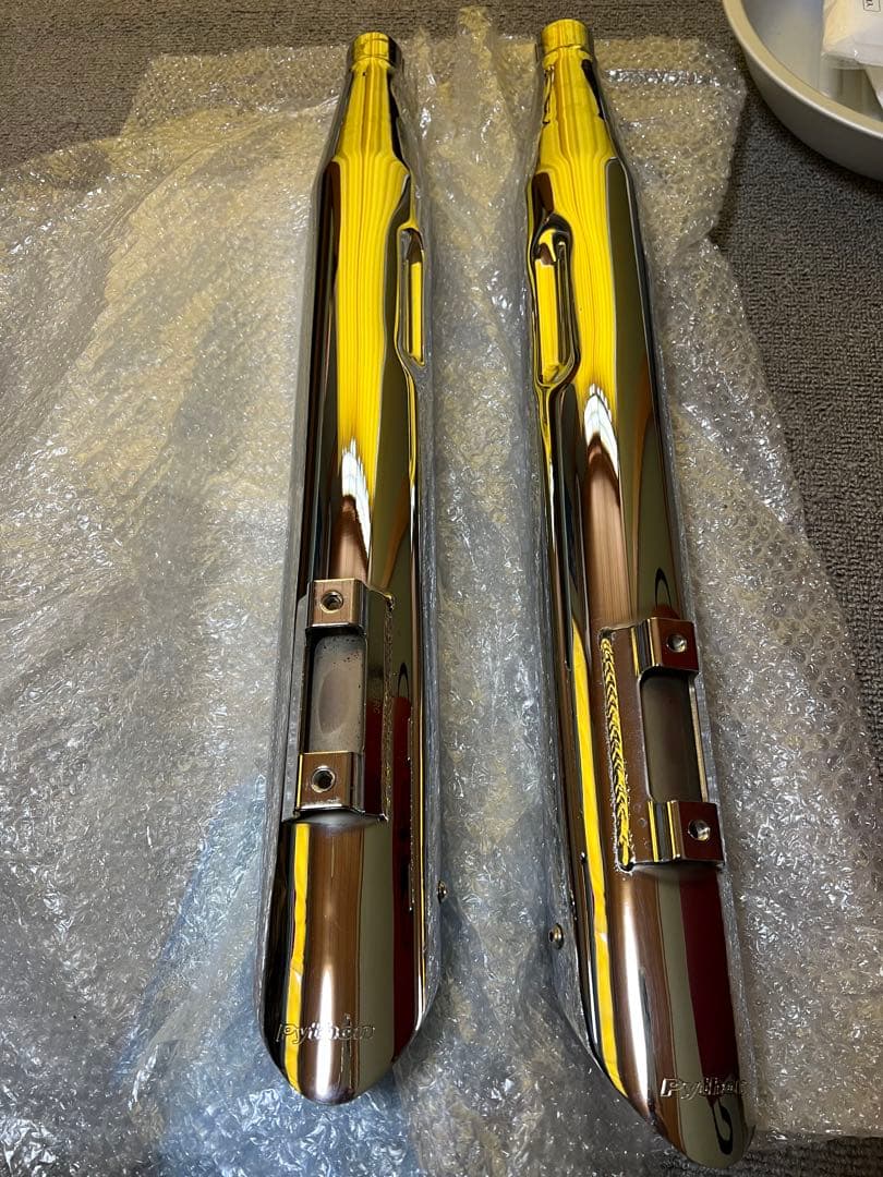 ハーレー　マフラー　python