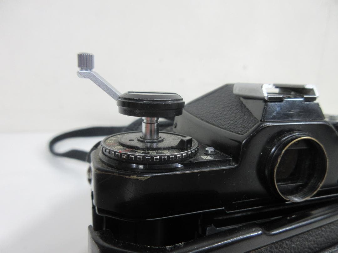 1221W【ジャンク】Nikon フィルム一眼レフカメラ FE2