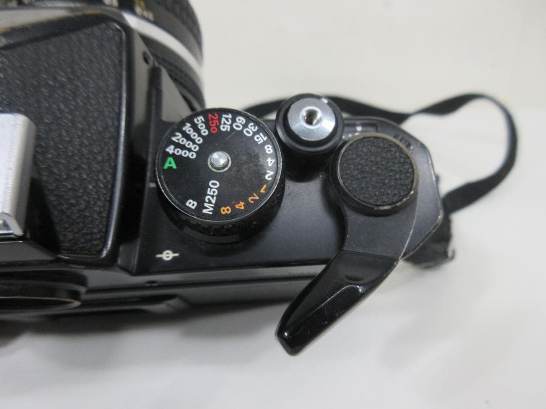 1221W【ジャンク】Nikon フィルム一眼レフカメラ FE2