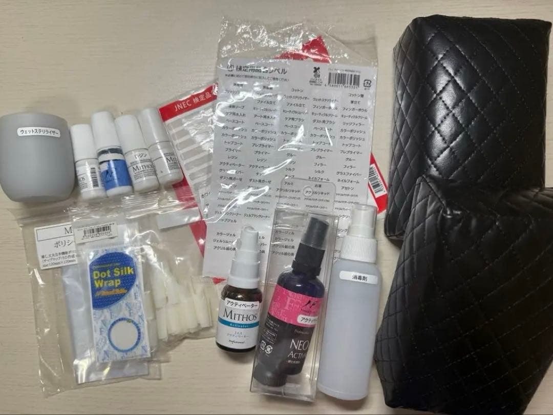 【最終価格　ネイリスト検定用】認定モデルハンド　技能検定公式問題集　認定チップ