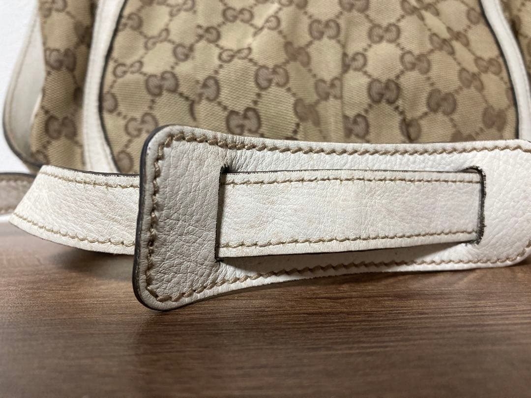 GUCCI グッチ　ショルダーバッグ