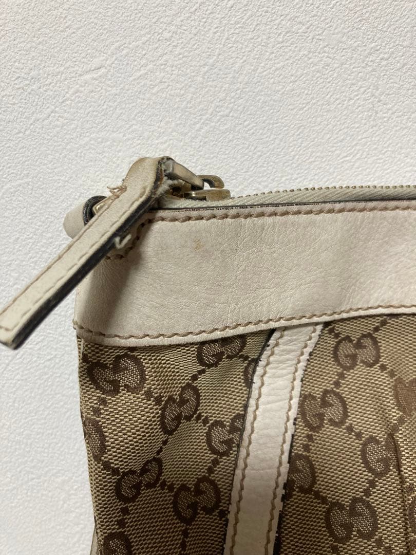 GUCCI グッチ　ショルダーバッグ