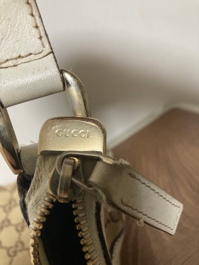 GUCCI グッチ　ショルダーバッグ