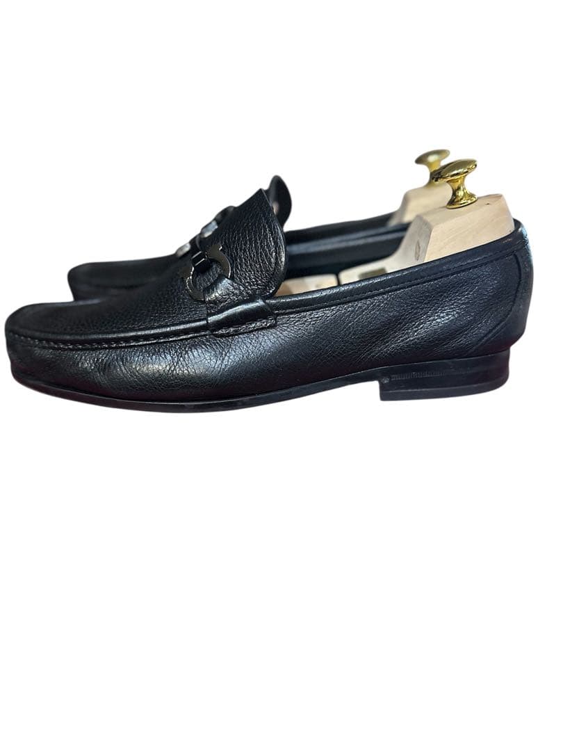 Salvatore Ferragamo メンズ　黒ローファー