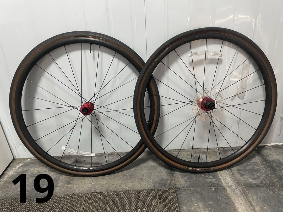 Bontrager Paradigm R3 700C ホイールセット