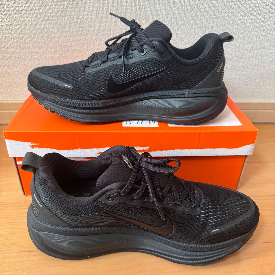 未使用級⭐️ Nike Vomero 18 \"Triple Black\"