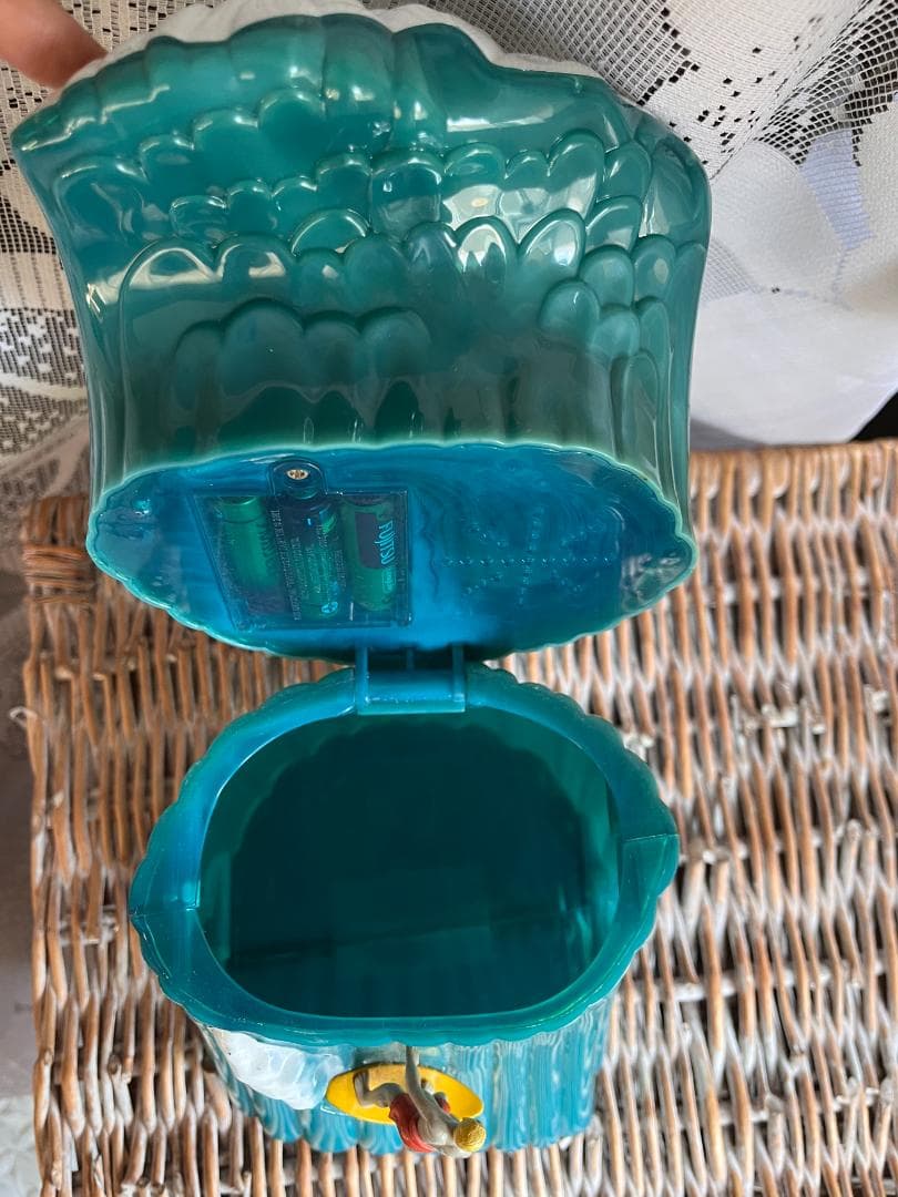 WAVE COOKIE JAR★ビーチボーイズ★サーフィンソング3曲が流れる