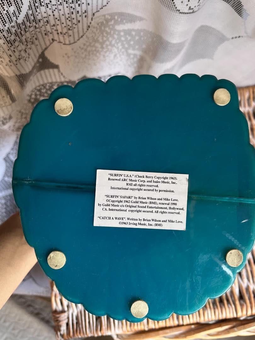WAVE COOKIE JAR★ビーチボーイズ★サーフィンソング3曲が流れる