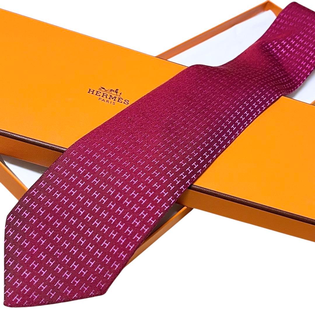 HERMES エルメス　高級ネクタイ　ピンク　ファソネ　H柄　ジャガード