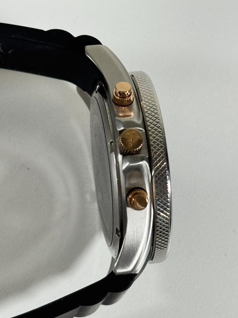 【美品】Maserati クロノグラフ 時計 ブラック ラバーベルト