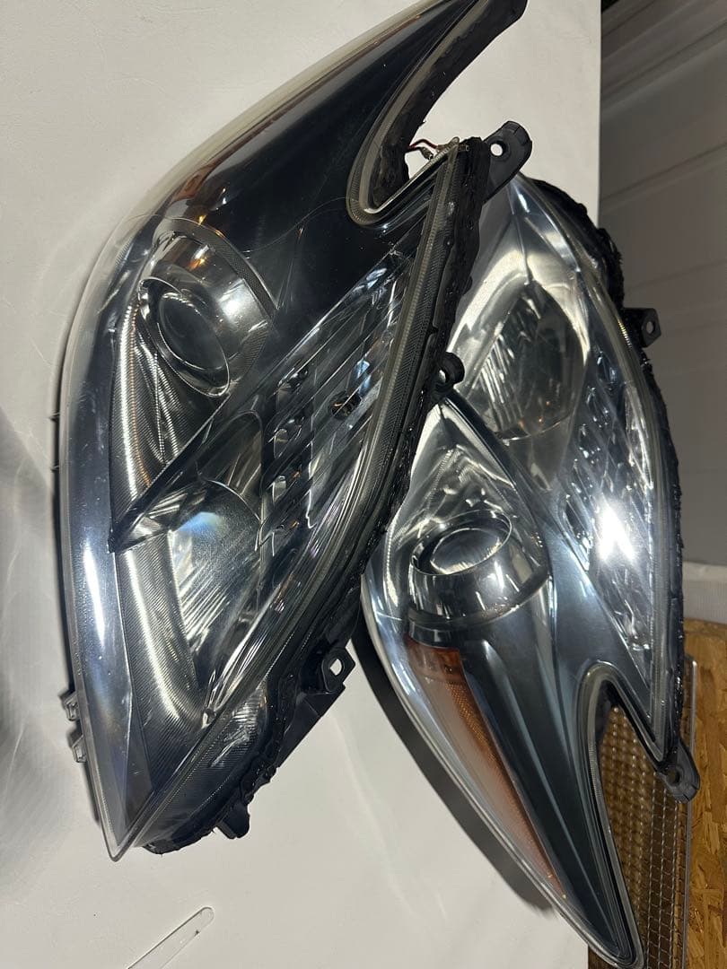 30プリウス US風　ハロゲンヘッドライト