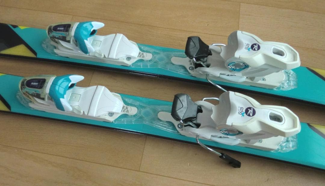 ■■送料無料■ロシニョール■女性用スキーセット■144/24-24.5■WAX■