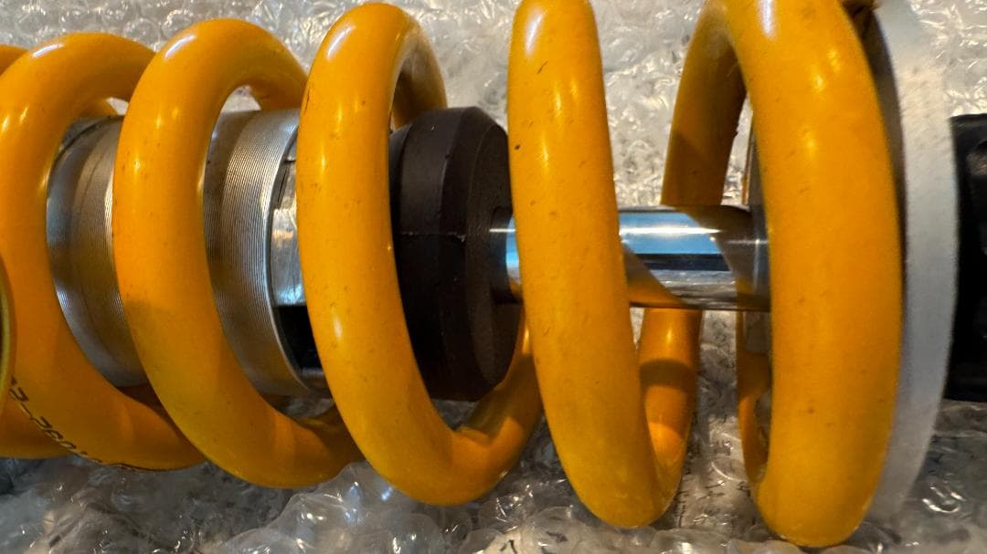 【messerschmitt様】ハイパーモタード1100S オーリンズリアサス