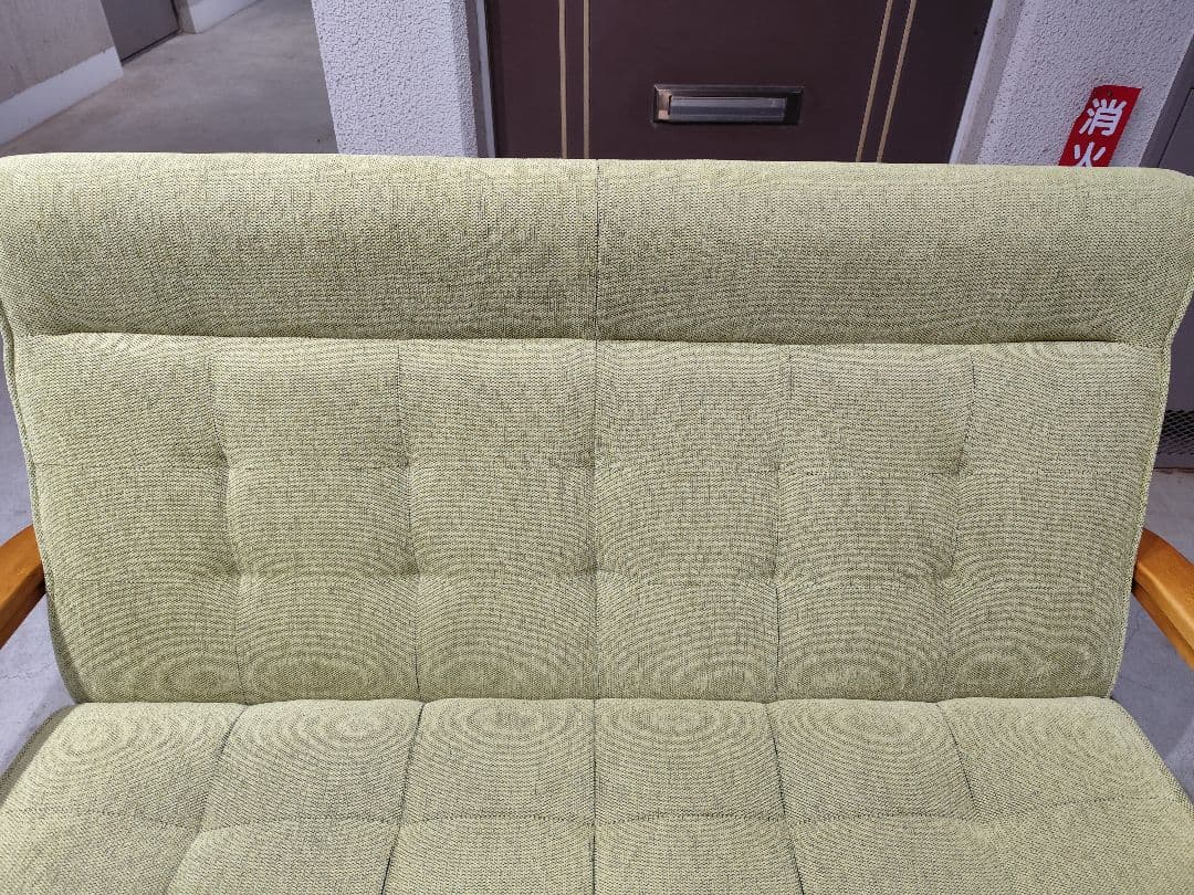 ミッドセンチュリー風 緑色ソファ