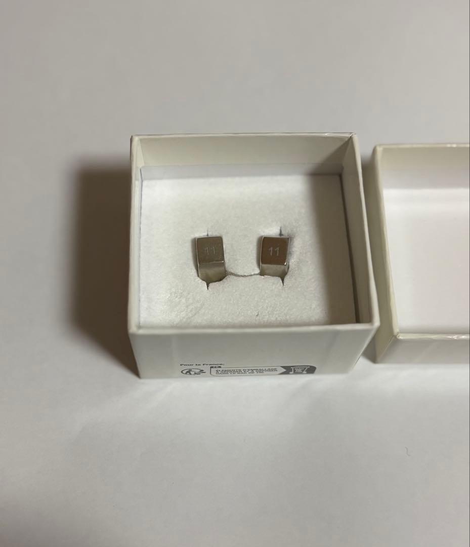 Maison Margiela シルバー　両耳用ピアス