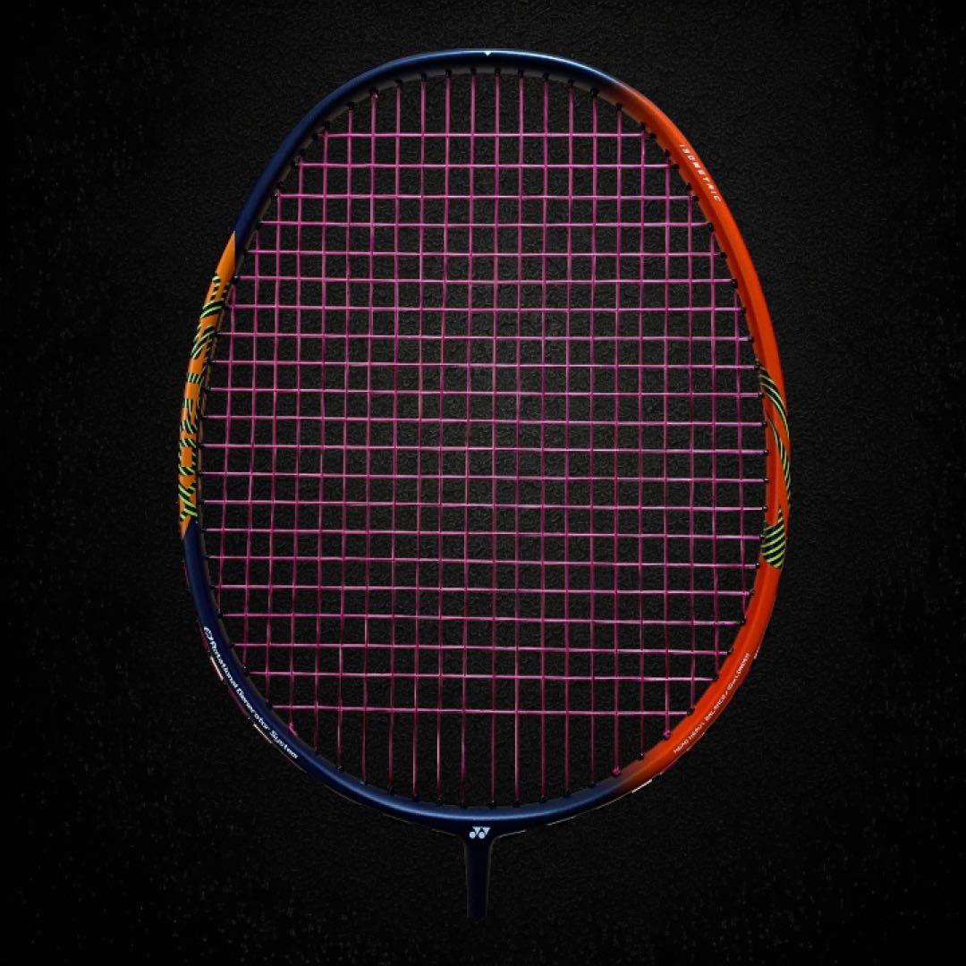 新品級✨YONEX ASTROX FEEL 4UG5 バドミントンラケット