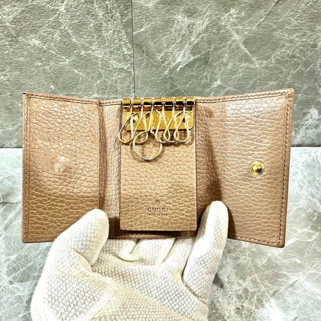 GUCCI GGマーモントキーケース