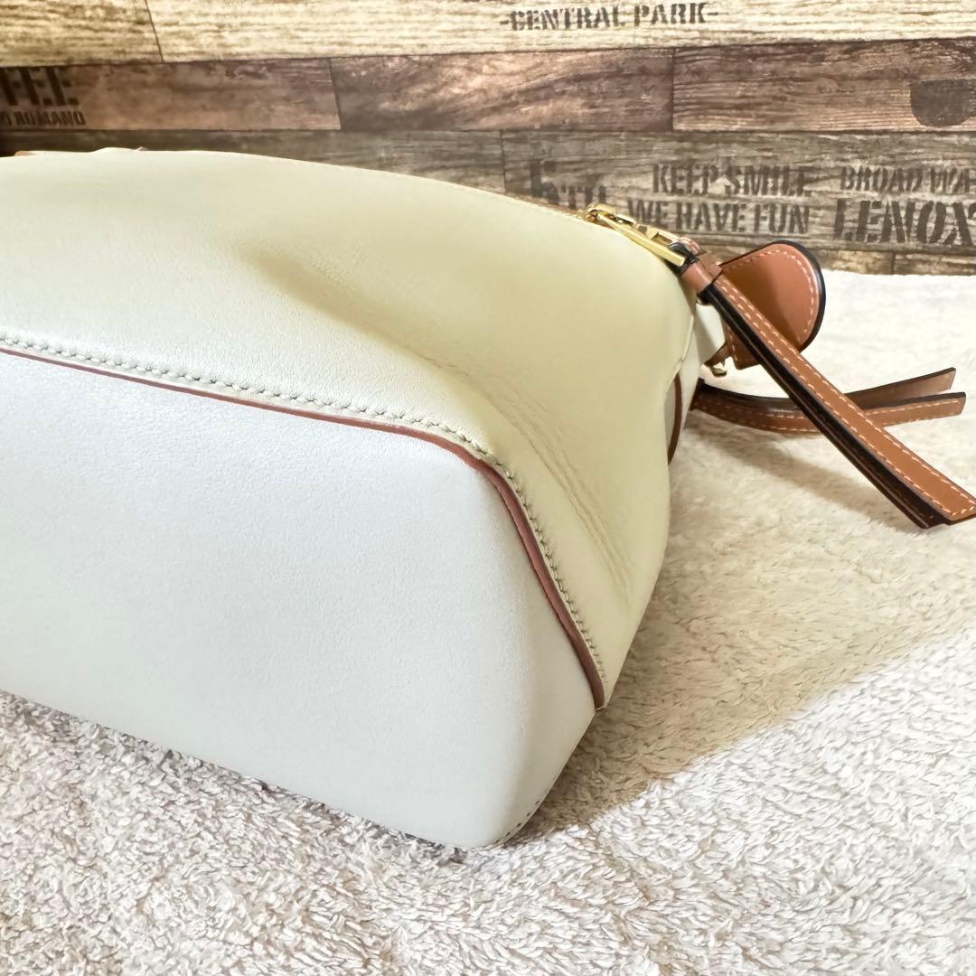 ロエベ パズルバッグ スモール ベージュ系 ギャランティカード 保存袋付き