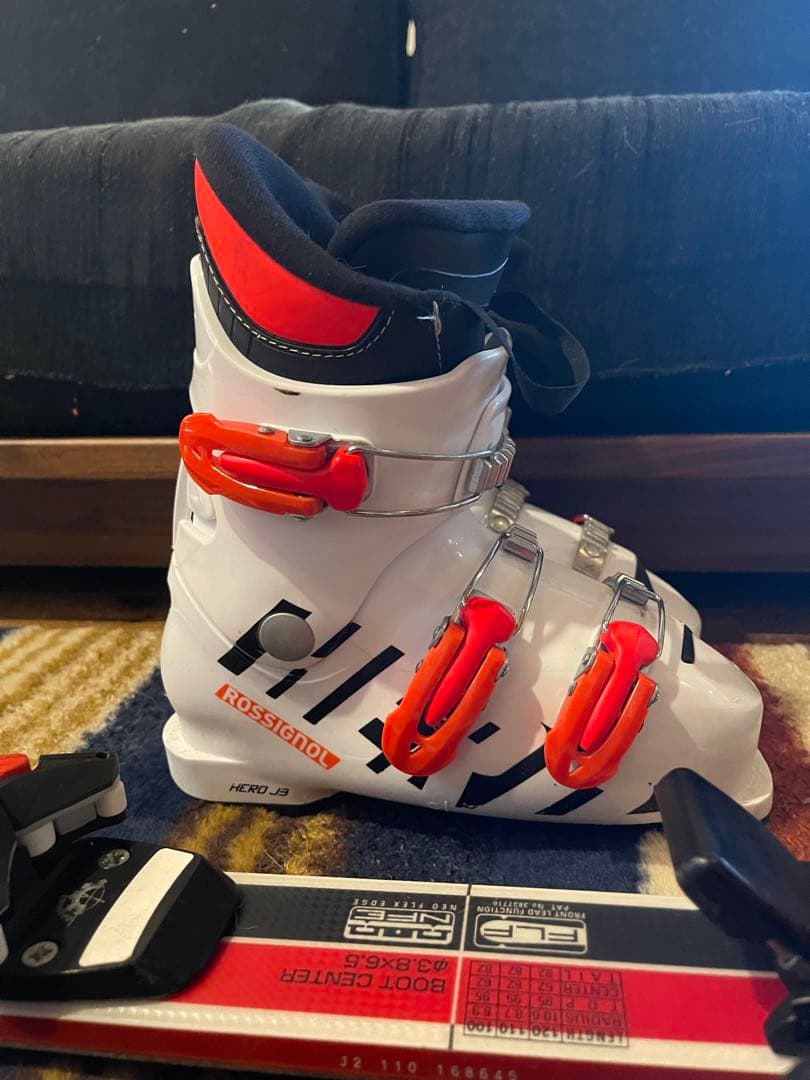 ⭐︎ジュニアスキー3点セットオガサカ Rossignol板110 ブーツ21.5