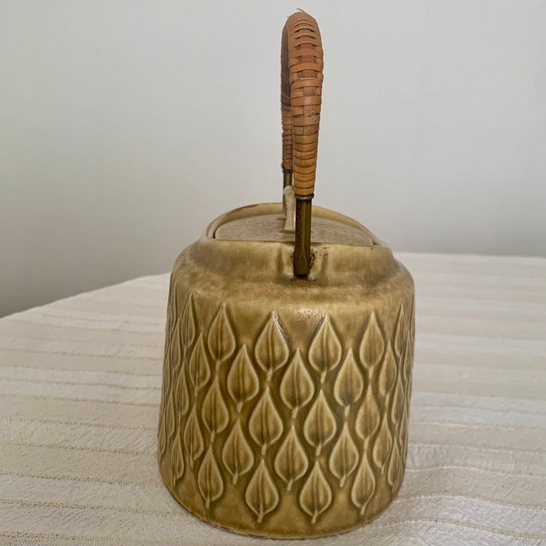 北欧ビンテージ・クイストゴー・レリーフ・ティーポット楕円タイプ