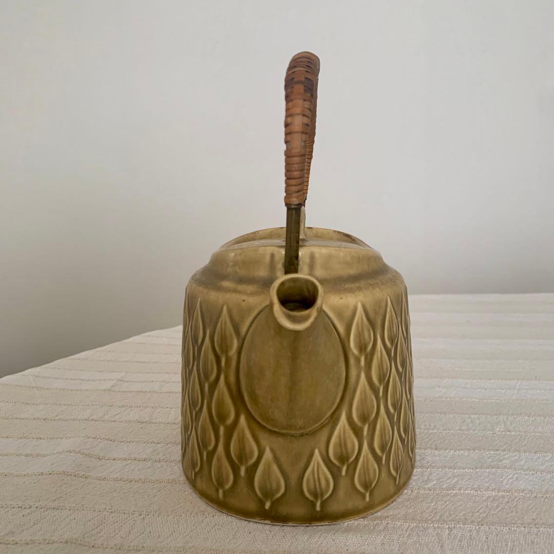 北欧ビンテージ・クイストゴー・レリーフ・ティーポット楕円タイプ