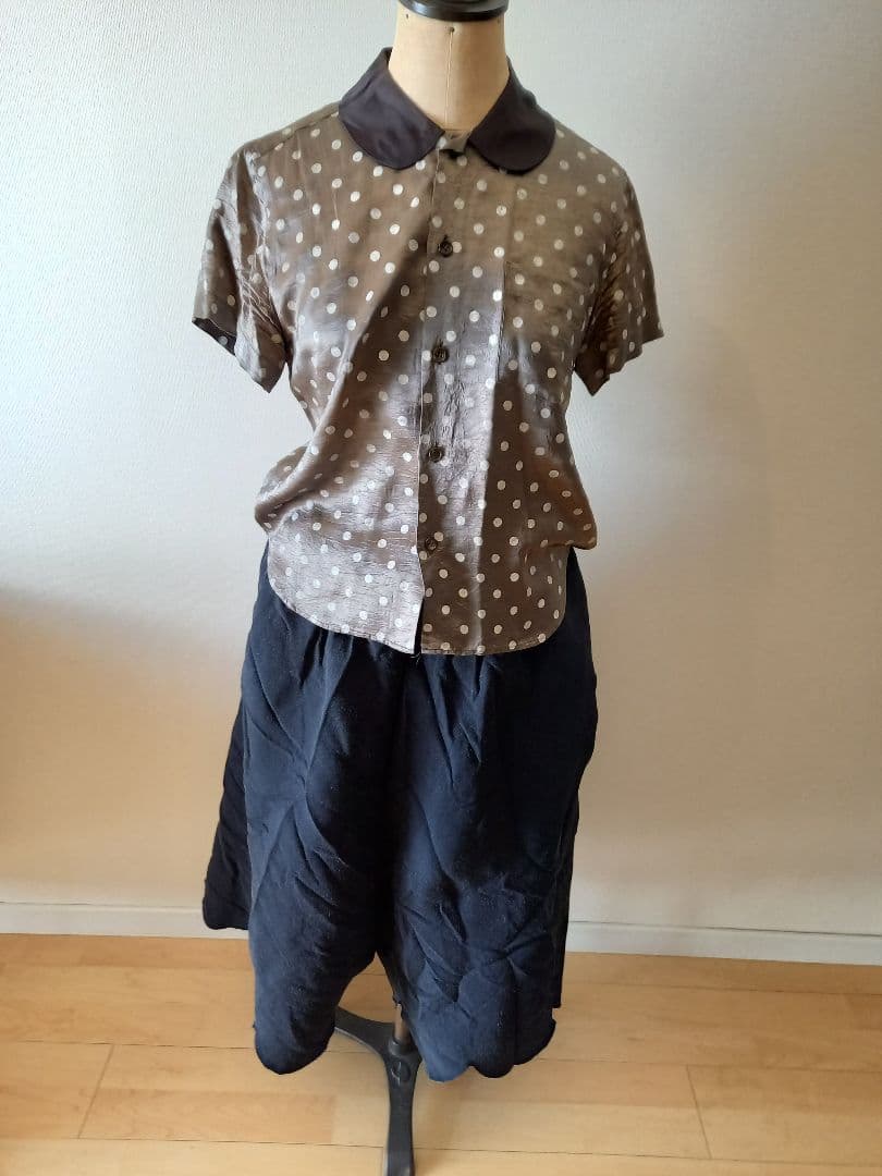 COMMEdesGARCONSスカラップデザインキュロット(濃紺)パンツ