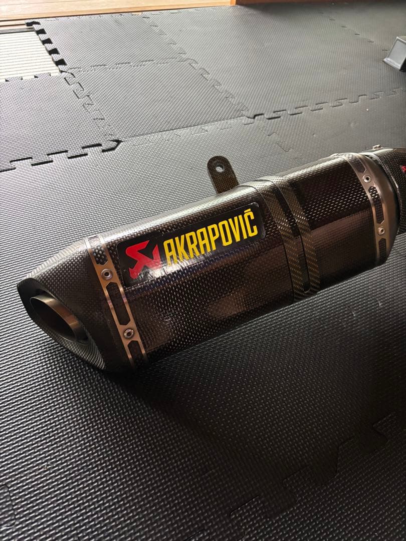 AKRAPOVIC スリップオン Kawasaki Z800 13年-16年