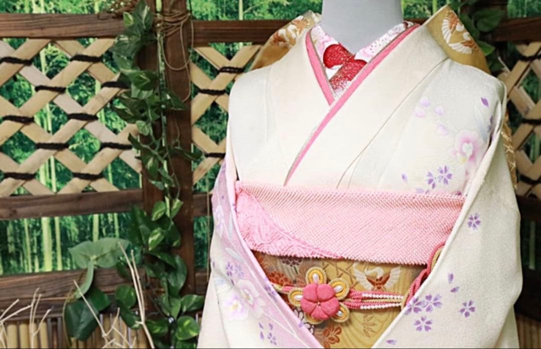 白地に蘭の花❤️可憐で清楚❤️透明感が抜群に可愛い振袖✨袋帯との2点セット