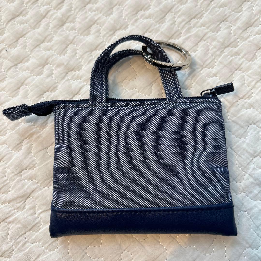 ファミリア　ミニバッグチャーム　デニムバッグ