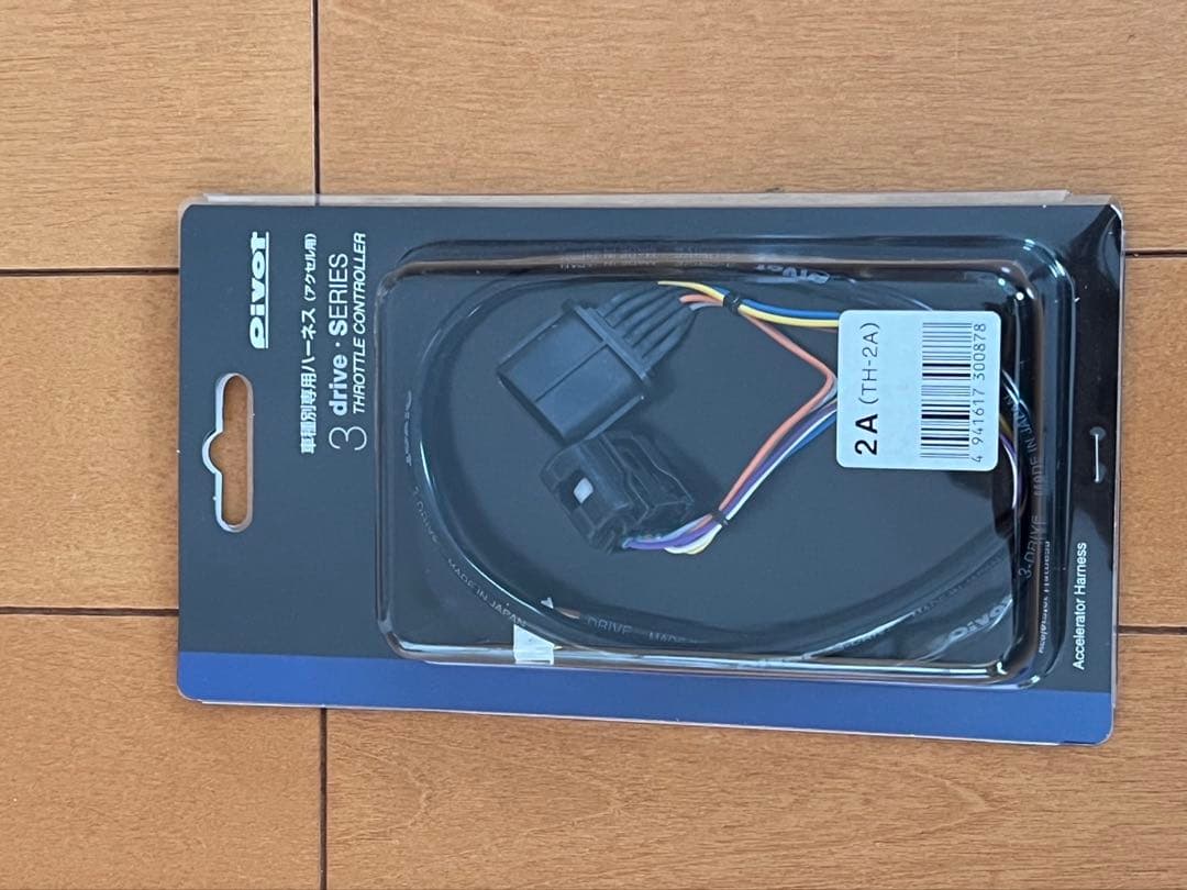 スバル系　PIVOT スロットルコントローラー 本体＋ハーネスセット