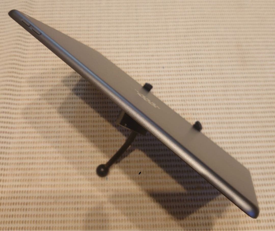 完動品iPad第8世代(A2270)本体32GBグレイ送料込EQ1GC