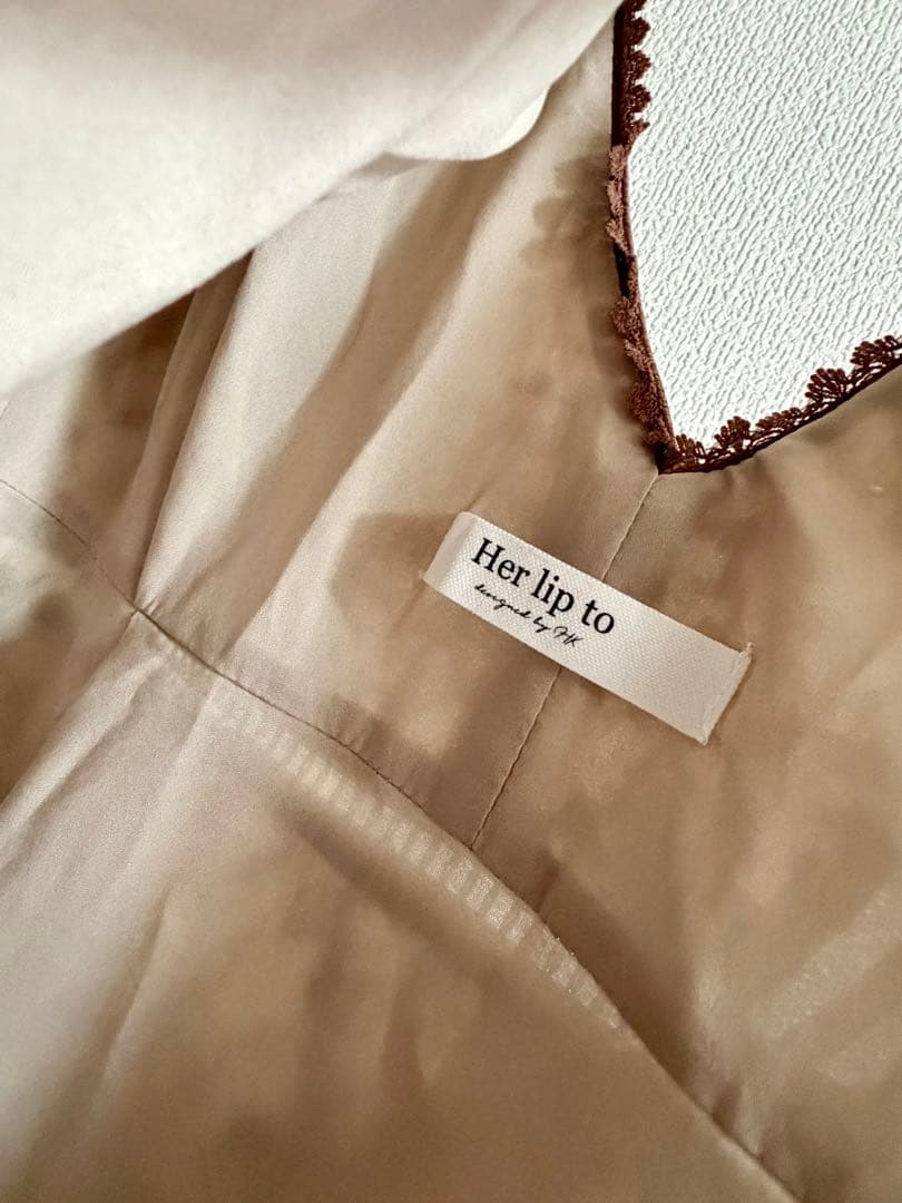 Herlipto◼️Lace Trimmed Floral Dress◼️ワンピース