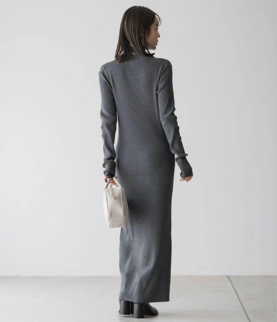 リブハイネックロングワンピース　未使用品