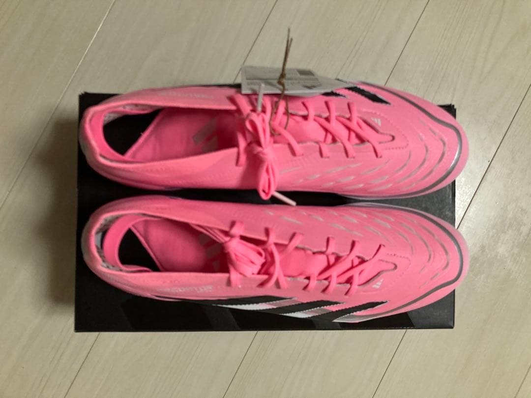 【新品タグ付き】プレデター ELITE FT FG ベッカムシグネイチャーモデル