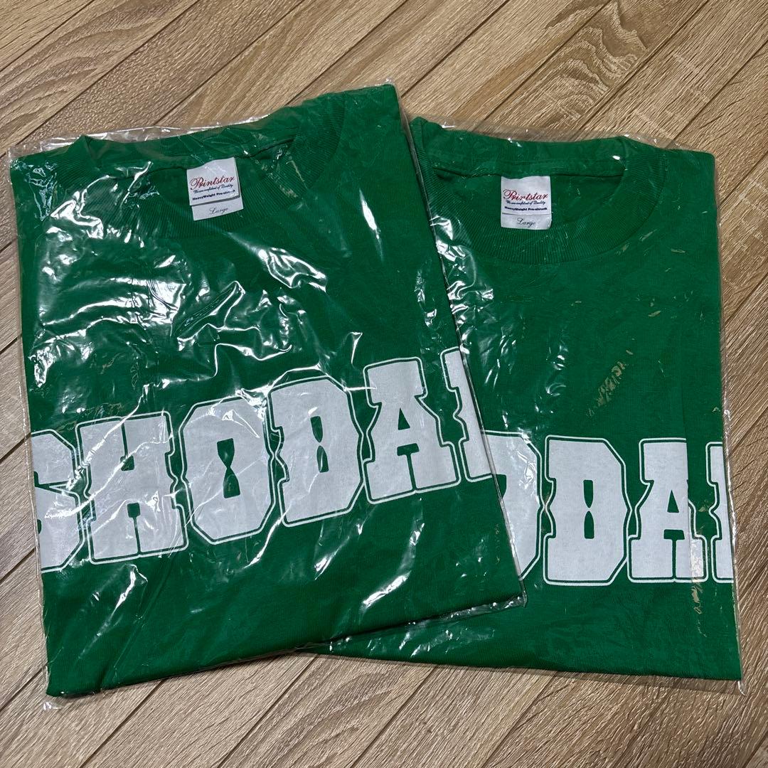 横浜商大高校　緑Tシャツ