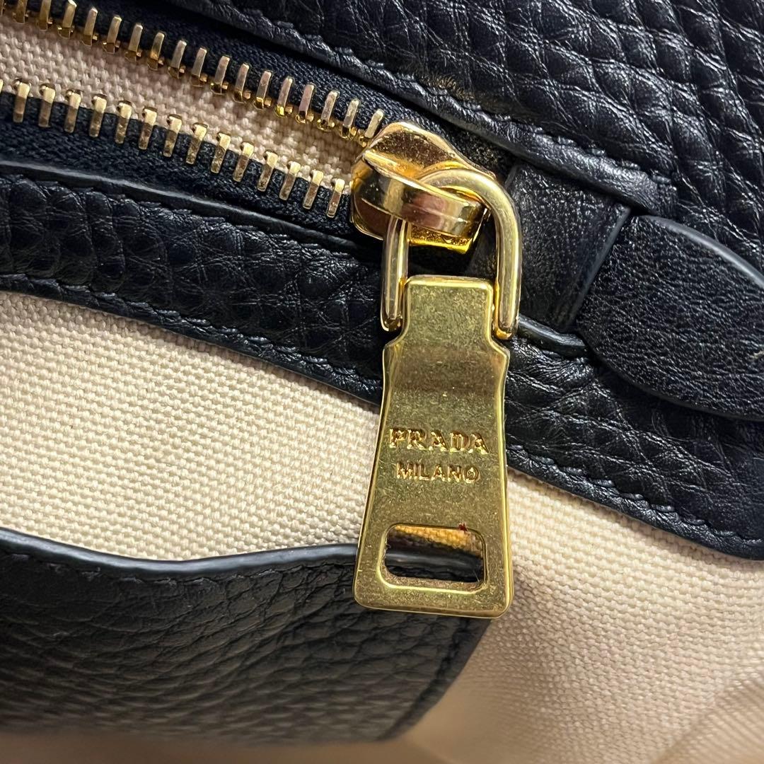 prada レザートートバッグ プラダ 美品 ブラック 黒　鞄 BR5092