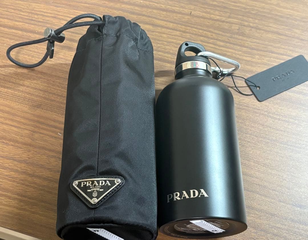 【希少品】Prada プラダ タンブラー 350ml Re-Nylon ケース付