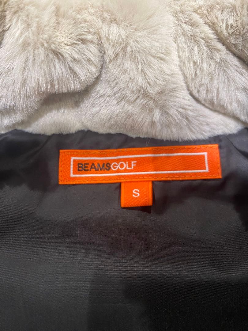 【新品未使用】BEAMS GOLF ダウン　ワンピース　中綿　 黒/ベージュ　S