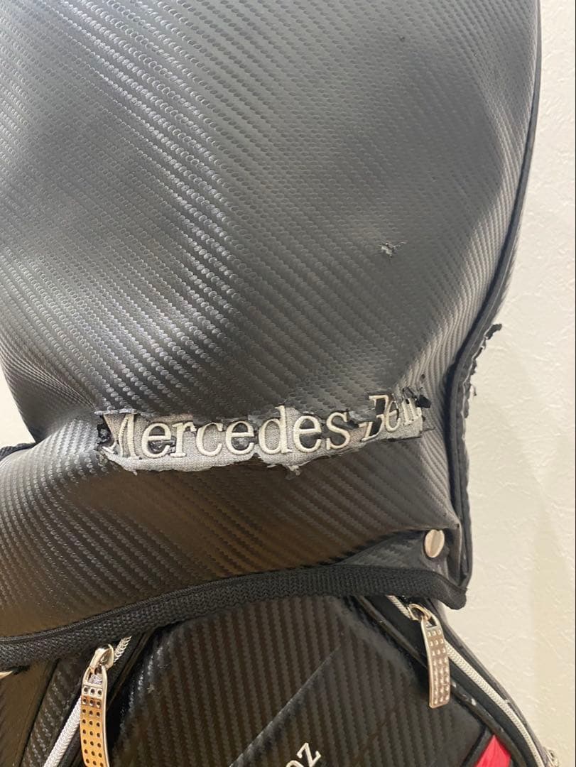 メルセデスベンツ×タイトリスト キャディーバック