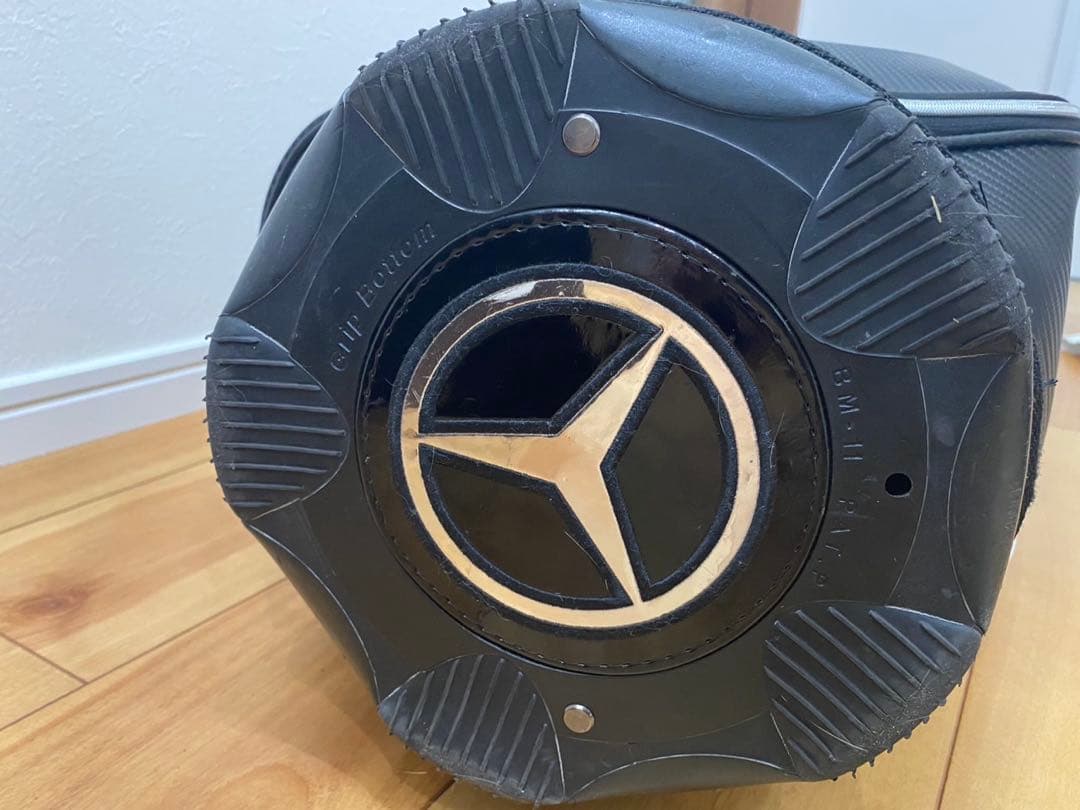 メルセデスベンツ×タイトリスト キャディーバック