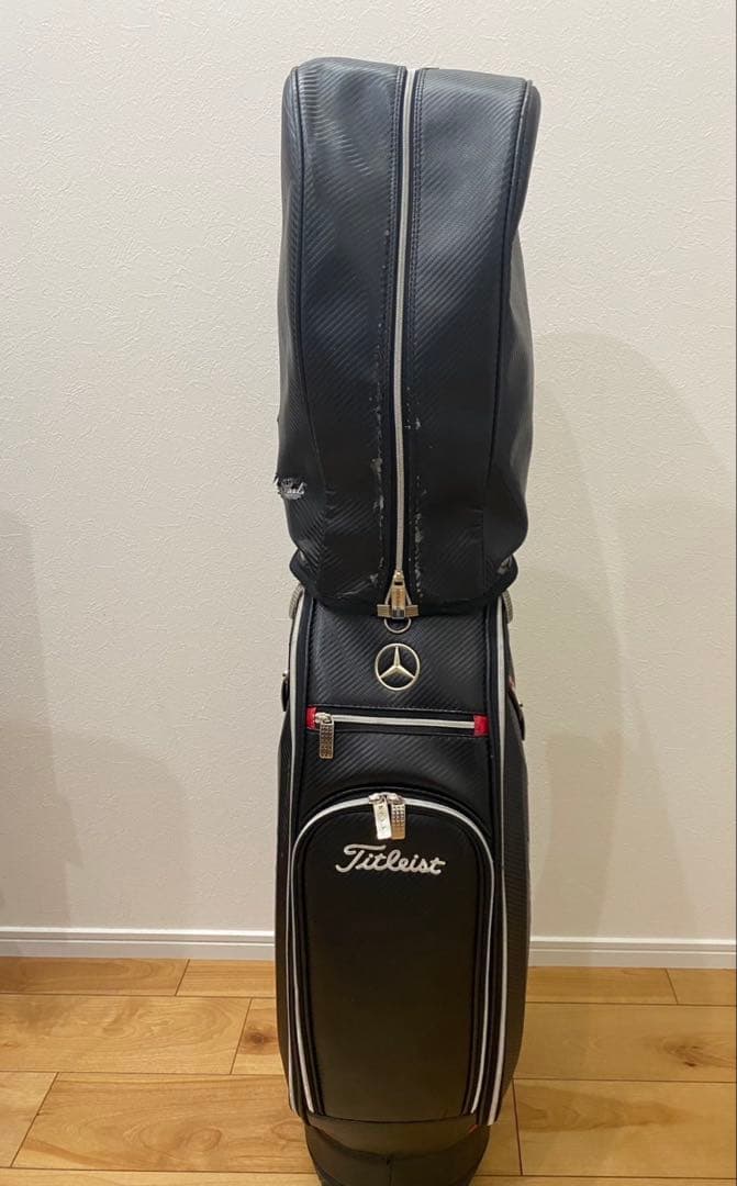 メルセデスベンツ×タイトリスト キャディーバック