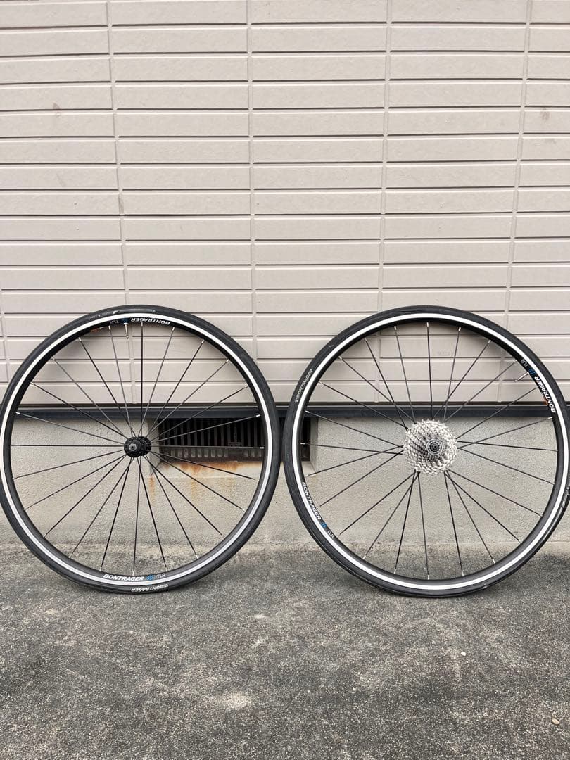 TREK ロードバイク　Shimano 105 DOMANE2.3 トレック