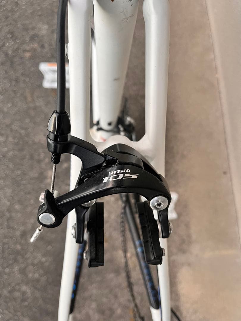 TREK ロードバイク　Shimano 105 DOMANE2.3 トレック