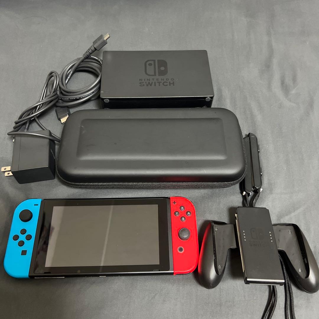 Nintendo Switch 本体 赤・青 ジョイコン(箱無し)