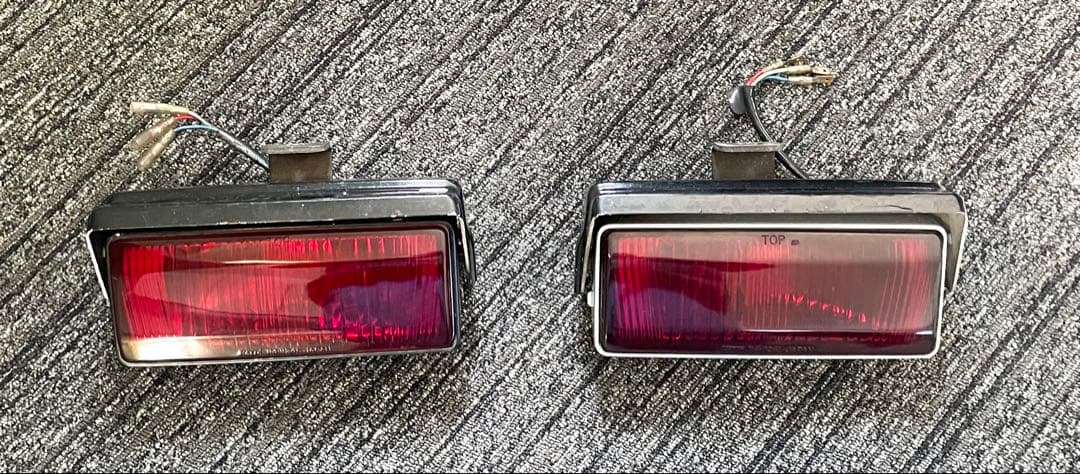 170クラウン　オートカバー（赤色）