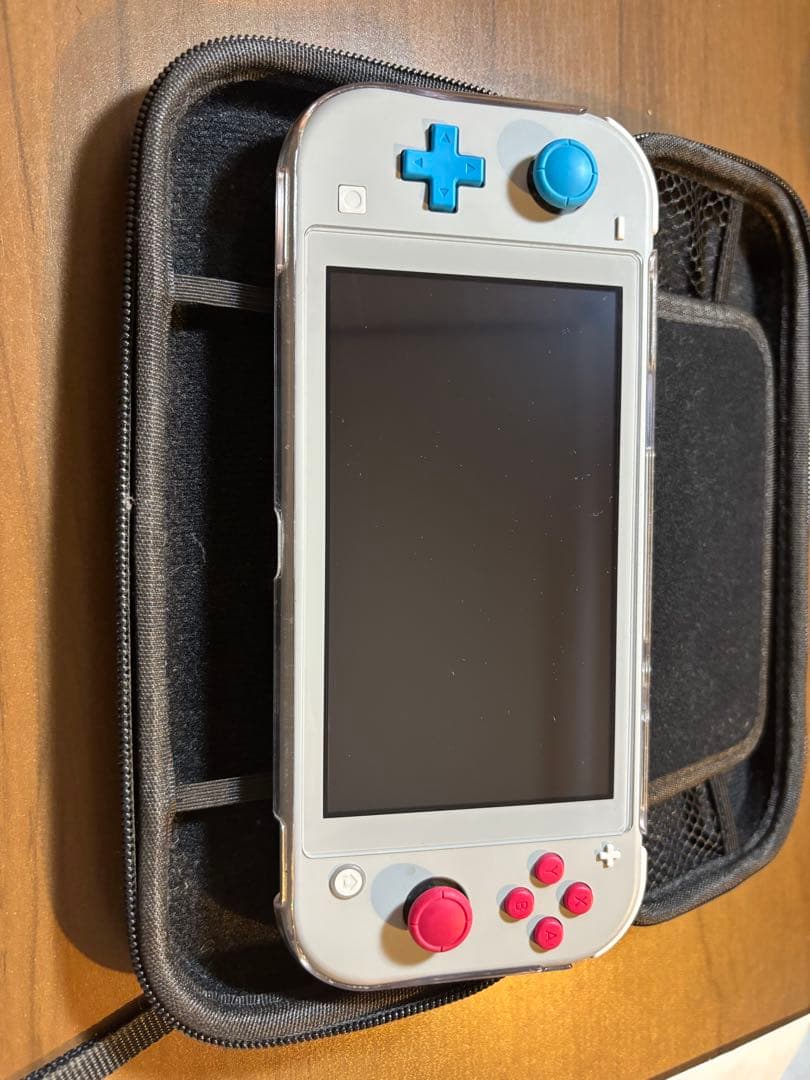 Nintendo Switchライト　ポケモン ザシアン・ザマゼンタ