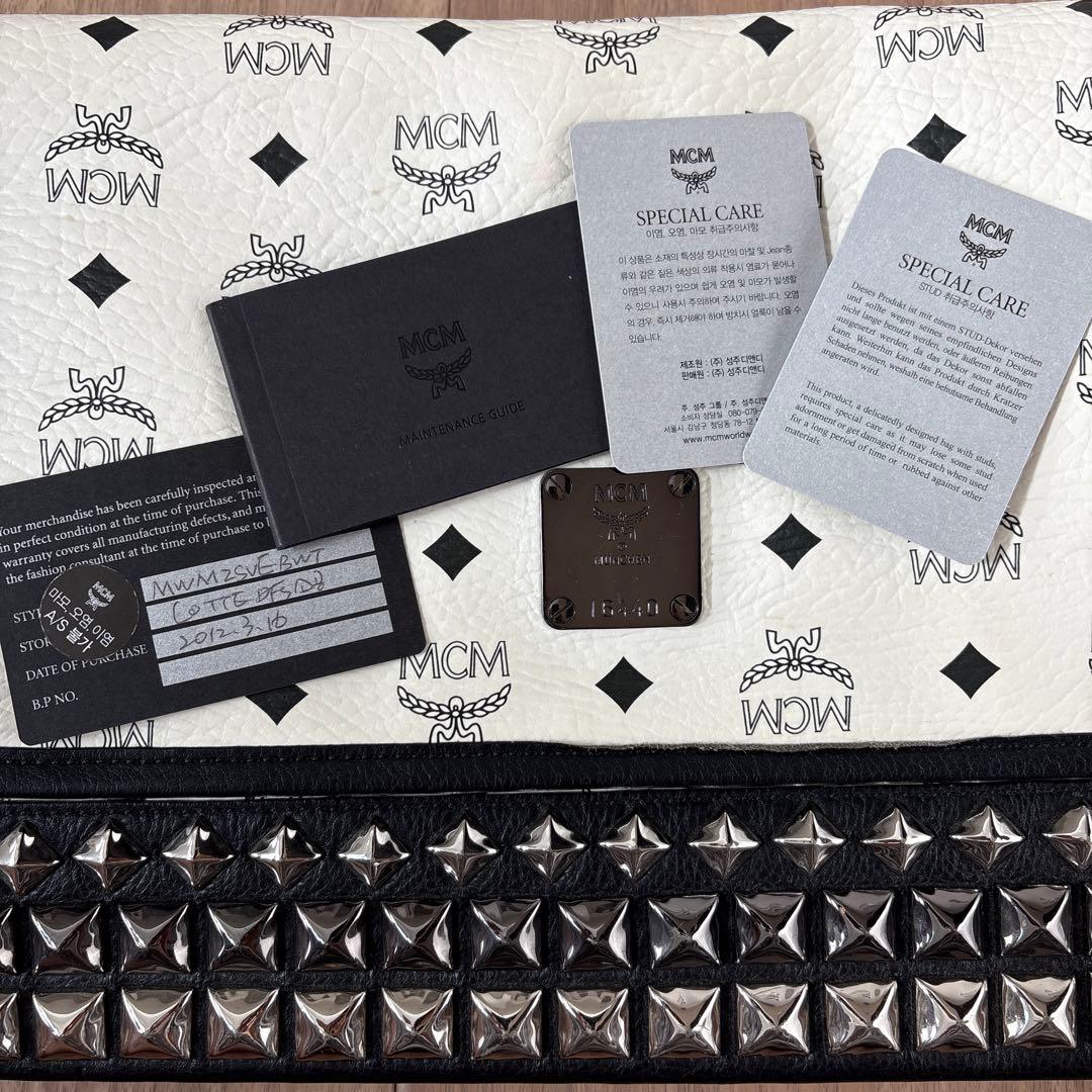 MCM スタッズ付きショルダーバッグ