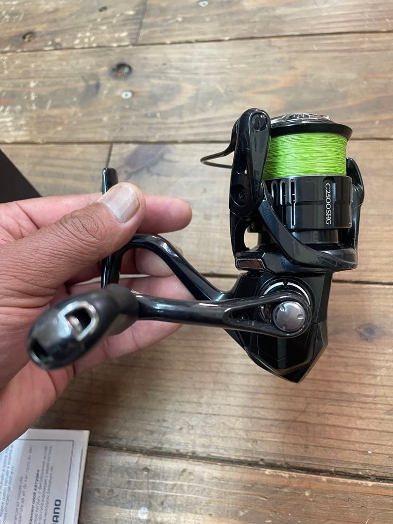 SHIMANO Vanquish C2500SHG スピニングリール
