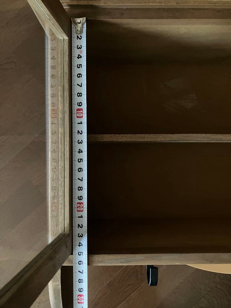 木製壁掛け棚 ガラス扉付き