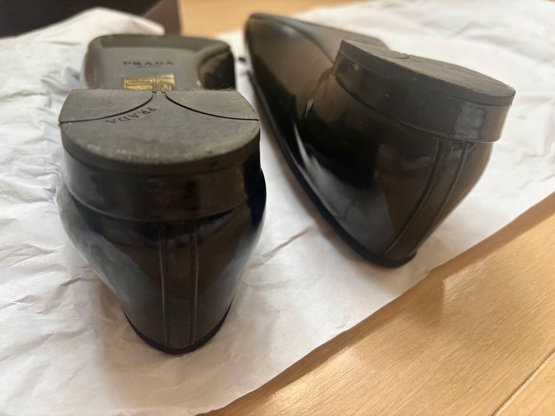 PRADA フラットパンプス　羊革　ブラック